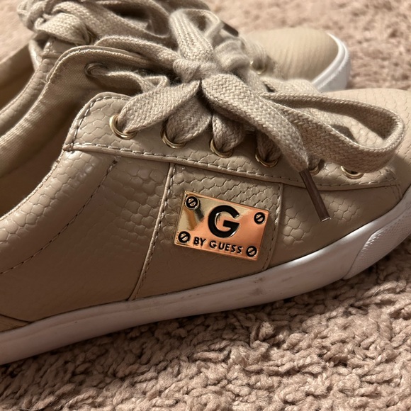 G by Guess Sneakers - Picture 3 of 5